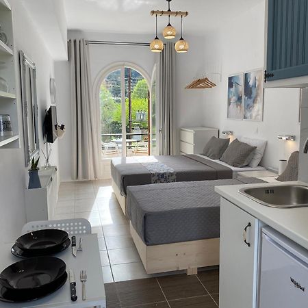 Navy Apartment With Mountain View &Private Parking Vátos 외부 사진