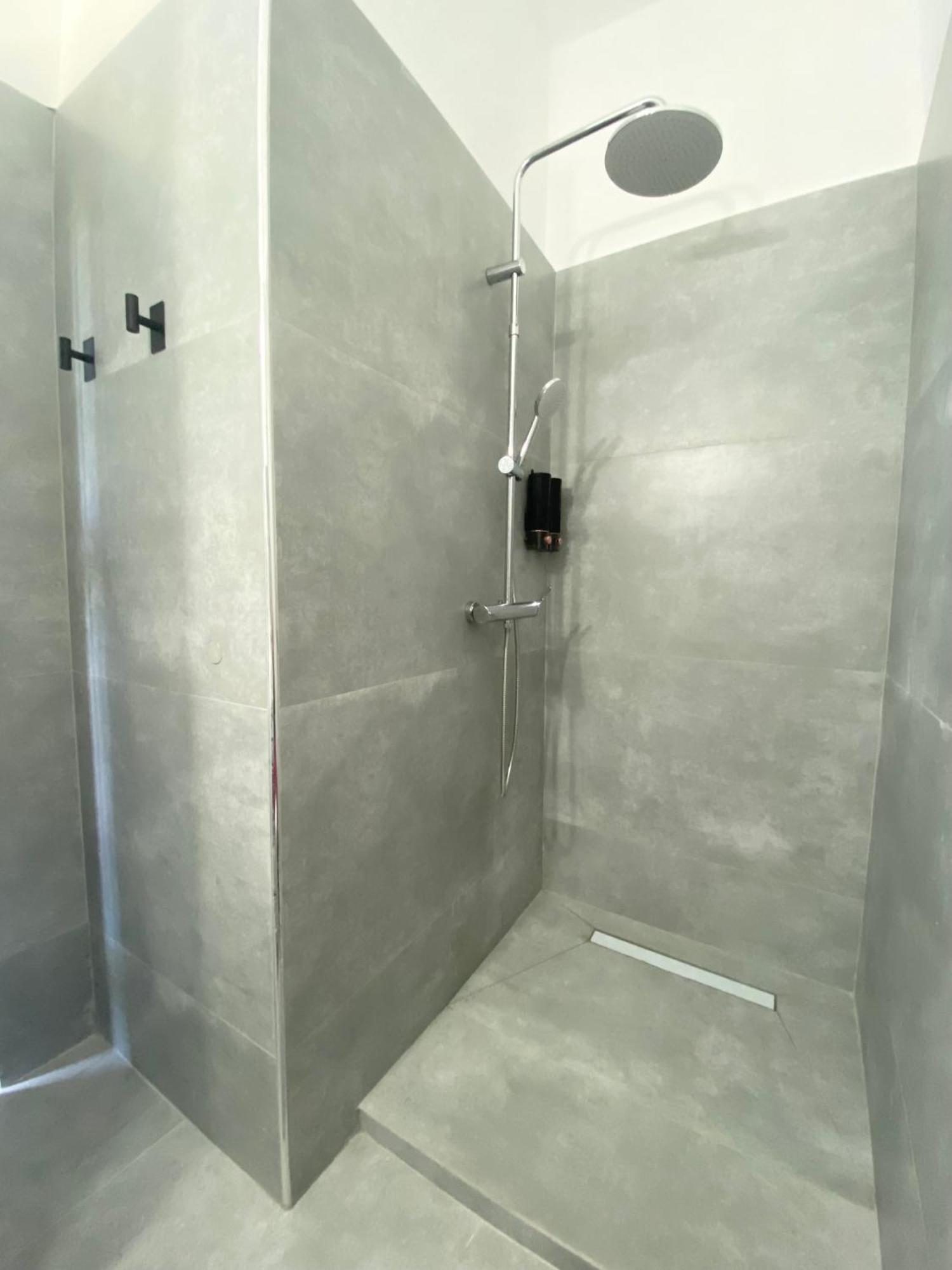 Navy Apartment With Mountain View &Private Parking Vátos 외부 사진