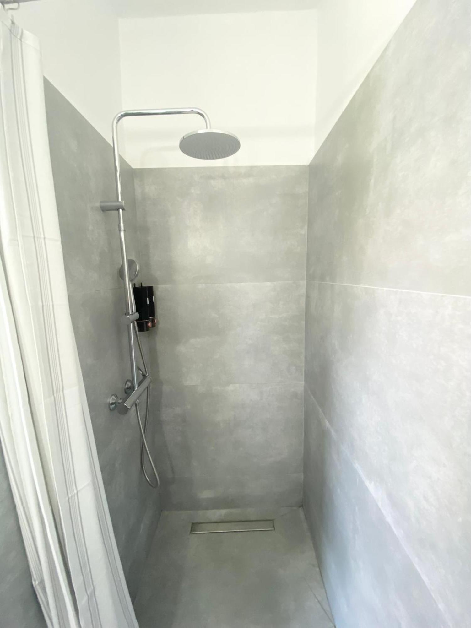 Navy Apartment With Mountain View &Private Parking Vátos 외부 사진