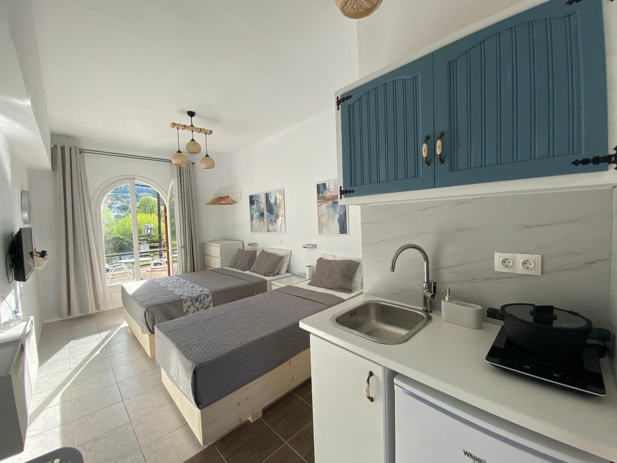 Navy Apartment With Mountain View &Private Parking Vátos 외부 사진